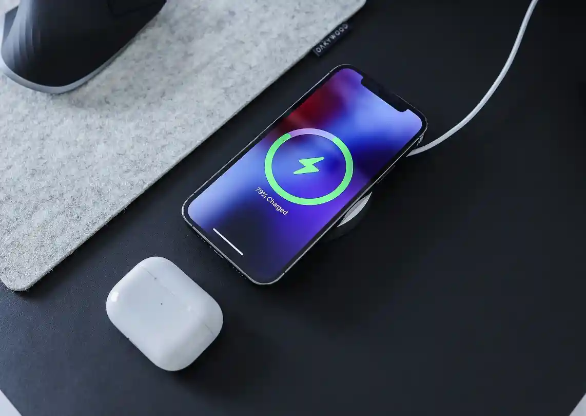 The Best IPhone Charger In 2024 Wired And Wireless Ways To Power Your   Screenshot 2024 01 25 013551.webp